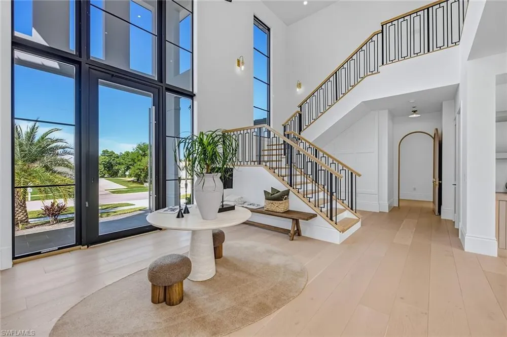 839 Chestnut Court Marco Island, FL 34145