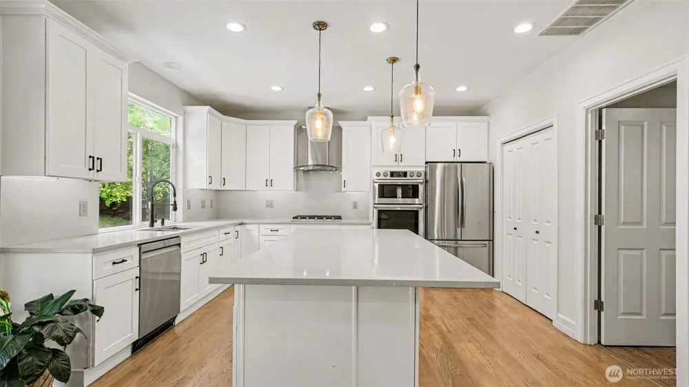 6915 205th Street SE Snohomish, WA 98296