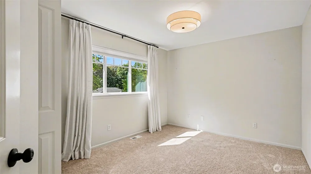 6915 205th Street SE Snohomish, WA 98296
