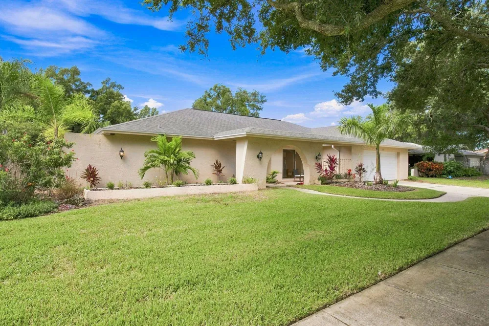 2761 WESTCHESTER DRIVE Clearwater, FL 33761