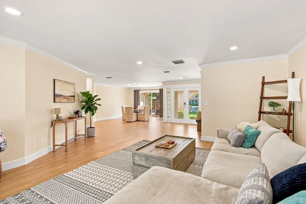 2761 WESTCHESTER DRIVE Clearwater, FL 33761