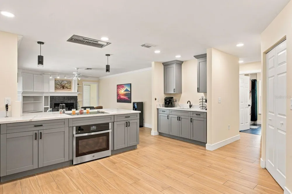2761 WESTCHESTER DRIVE Clearwater, FL 33761