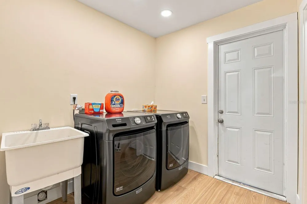 2761 WESTCHESTER DRIVE Clearwater, FL 33761