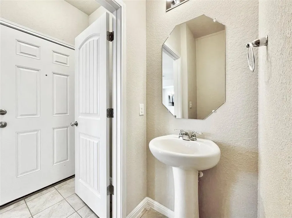 417 Katmai Circle Pflugerville, TX 78660