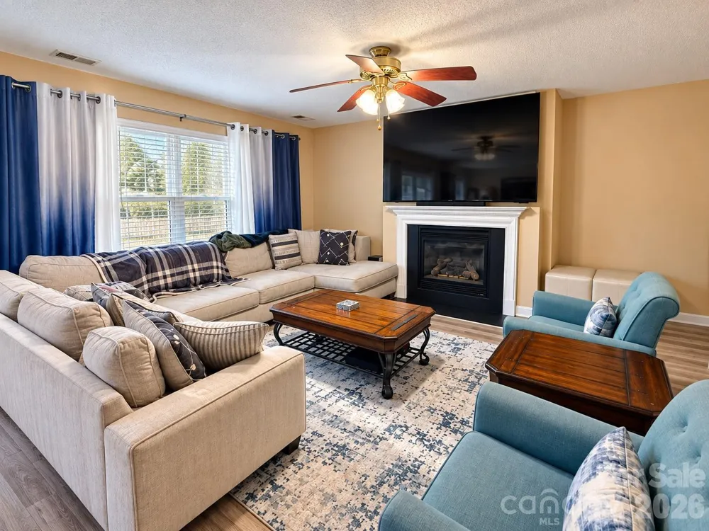 4912 Alenja Lane Raleigh, NC 27616