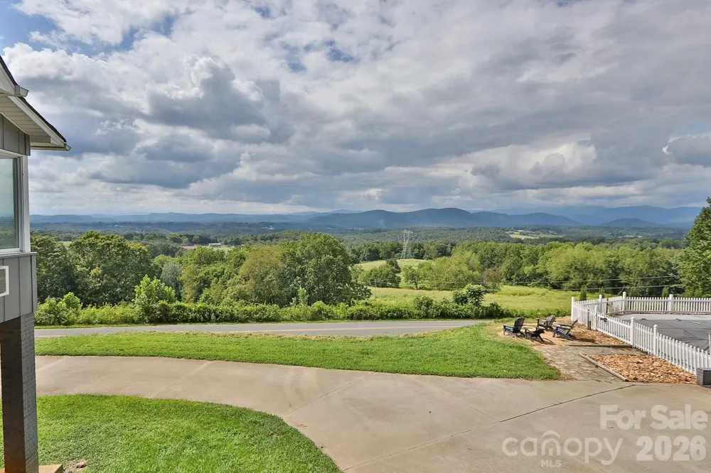 3459 Billings Hill Church Road Traphill, NC 28685