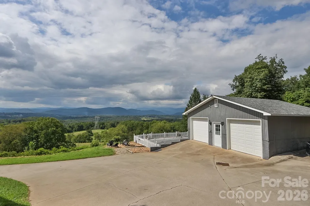 3459 Billings Hill Church Road Traphill, NC 28685
