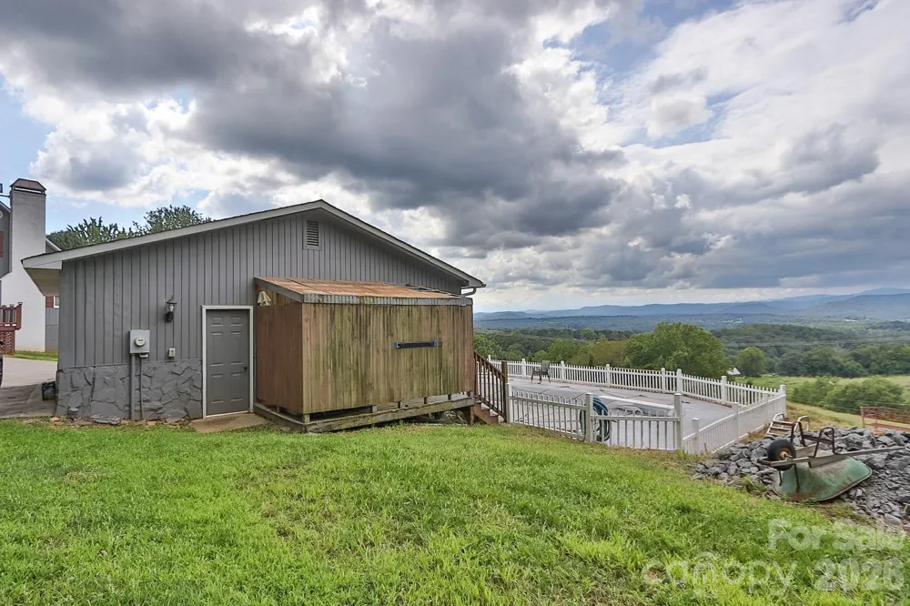 3459 Billings Hill Church Road Traphill, NC 28685