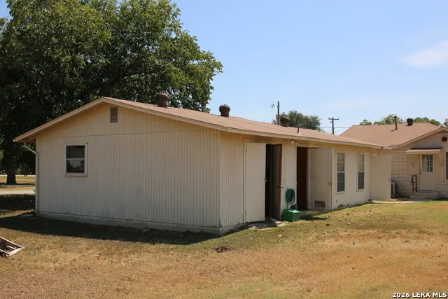 901 Houston Castroville, TX 78009