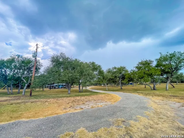 2815 Orange Ln Beeville, TX 78102