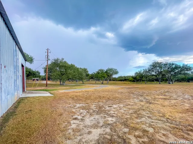2815 Orange Ln Beeville, TX 78102