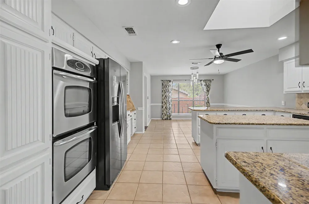 68 Legend Road Benbrook, TX 76132