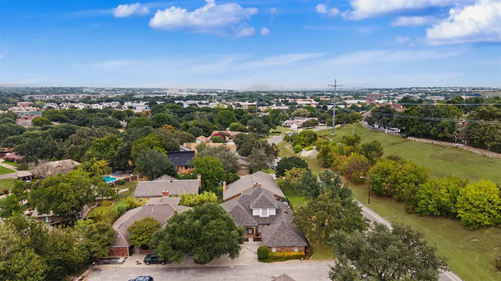 68 Legend Road Benbrook, TX 76132