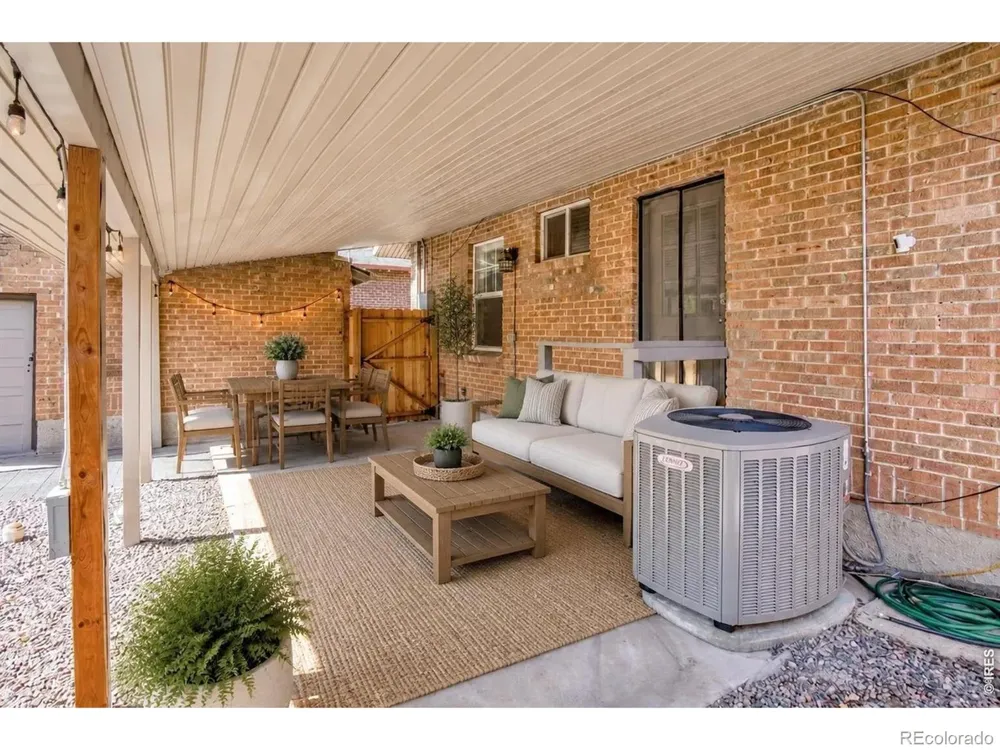2164 S Lincoln Street Denver, CO 80210