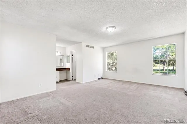 2784 S Wheeling Way Aurora, CO 80014