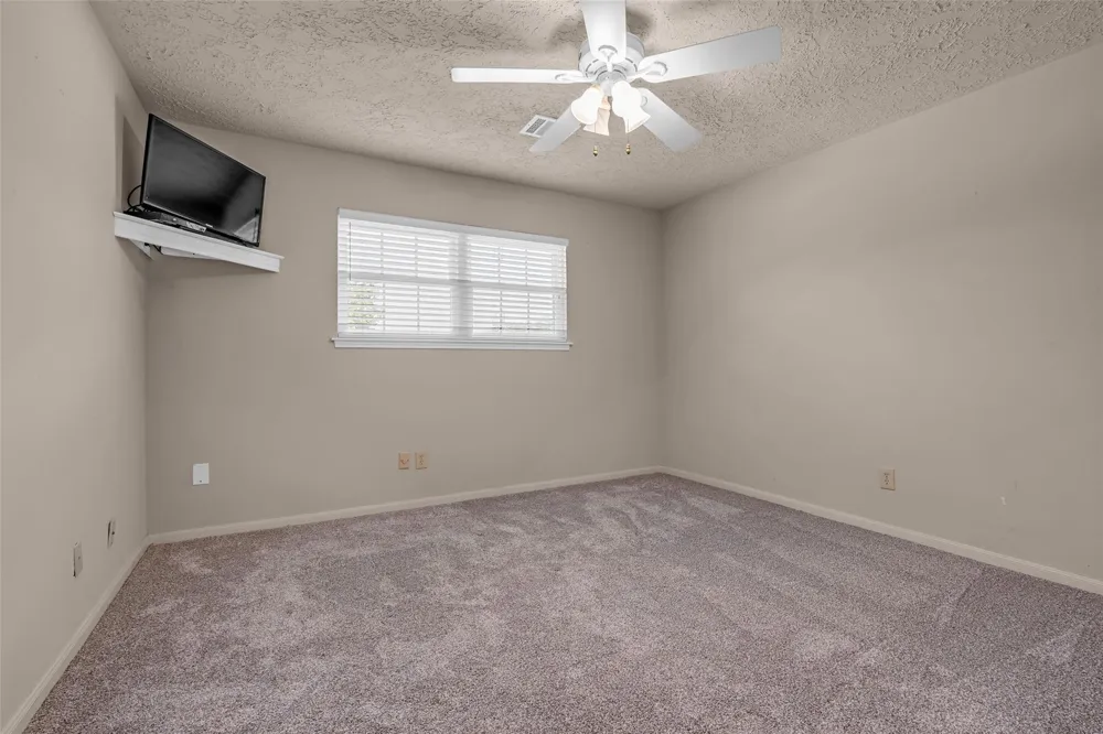 1302 Minchen Drive Deer Park, TX 77536