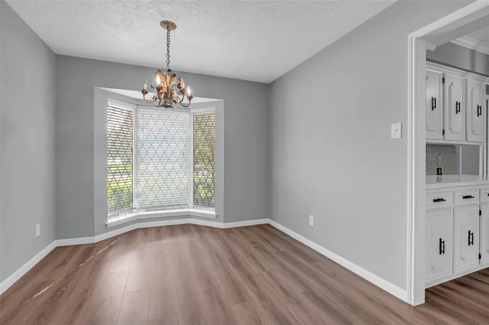 1302 Minchen Drive Deer Park, TX 77536