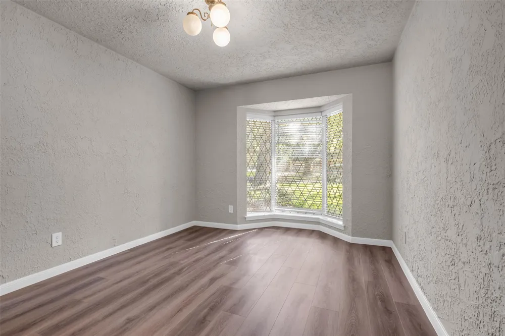 1302 Minchen Drive Deer Park, TX 77536
