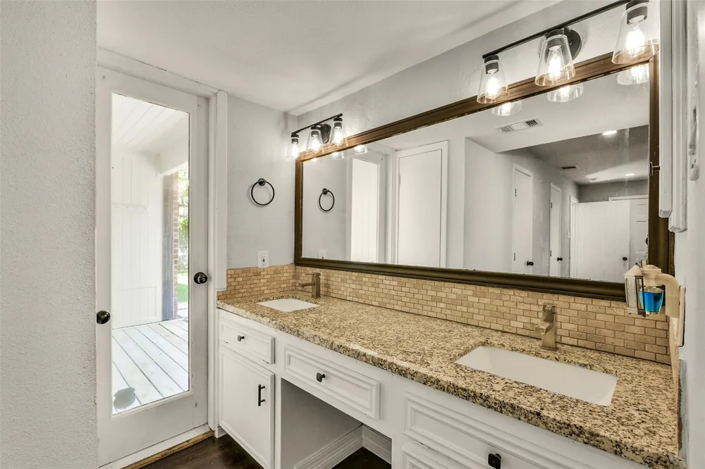 15719 Stonehaven Drive Houston, TX 77059