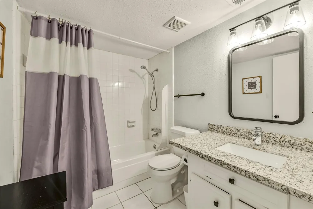 15719 Stonehaven Drive Houston, TX 77059