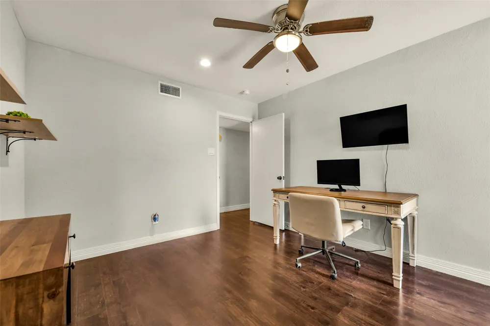 15719 Stonehaven Drive Houston, TX 77059