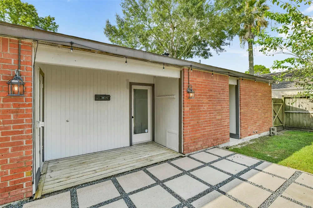 15719 Stonehaven Drive Houston, TX 77059