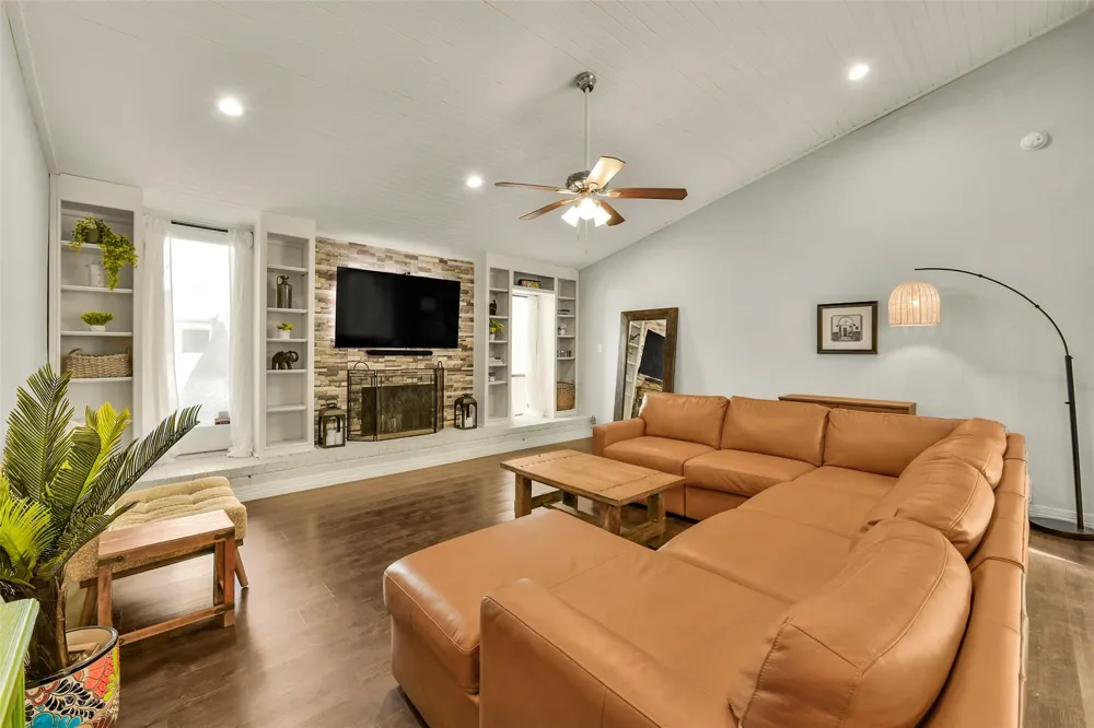 15719 Stonehaven Drive Houston, TX 77059