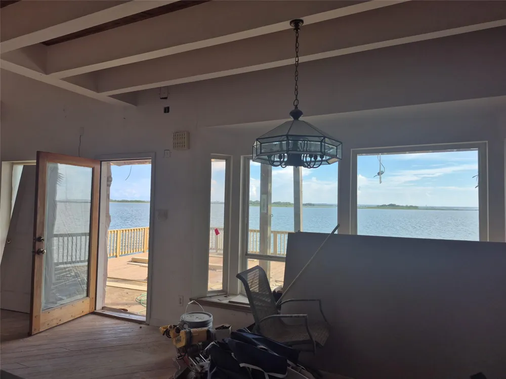 1823 Port O Call Street Tiki Island, TX 77554