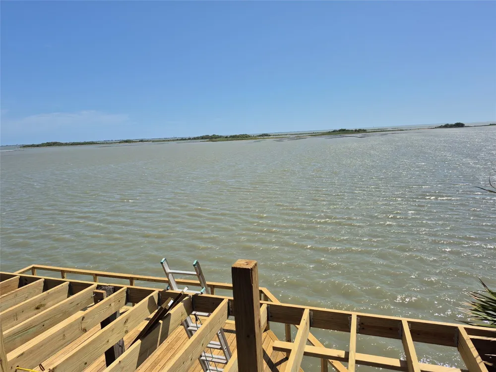 1823 Port O Call Street Tiki Island, TX 77554