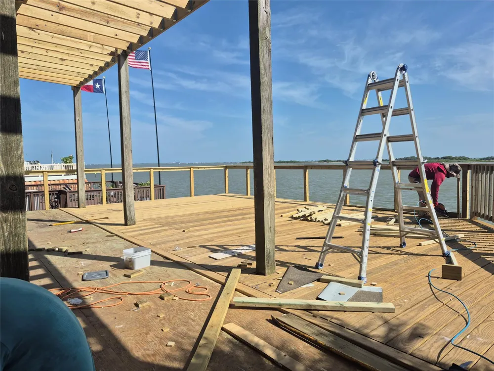 1823 Port O Call Street Tiki Island, TX 77554