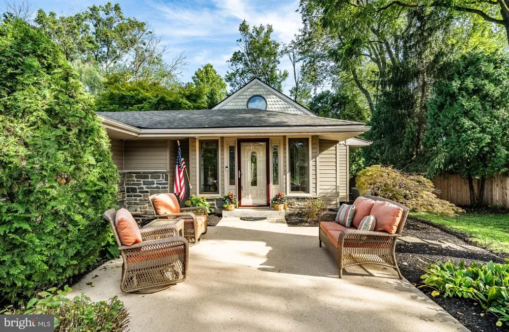 46 WAR TROPHY LANE Media, PA 19063