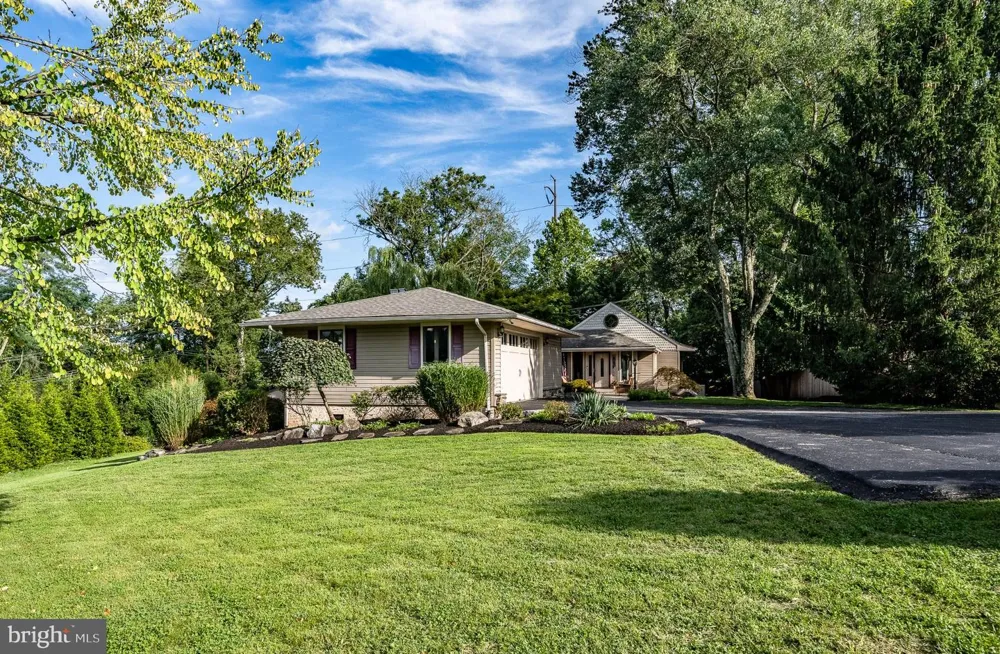 46 WAR TROPHY LANE Media, PA 19063
