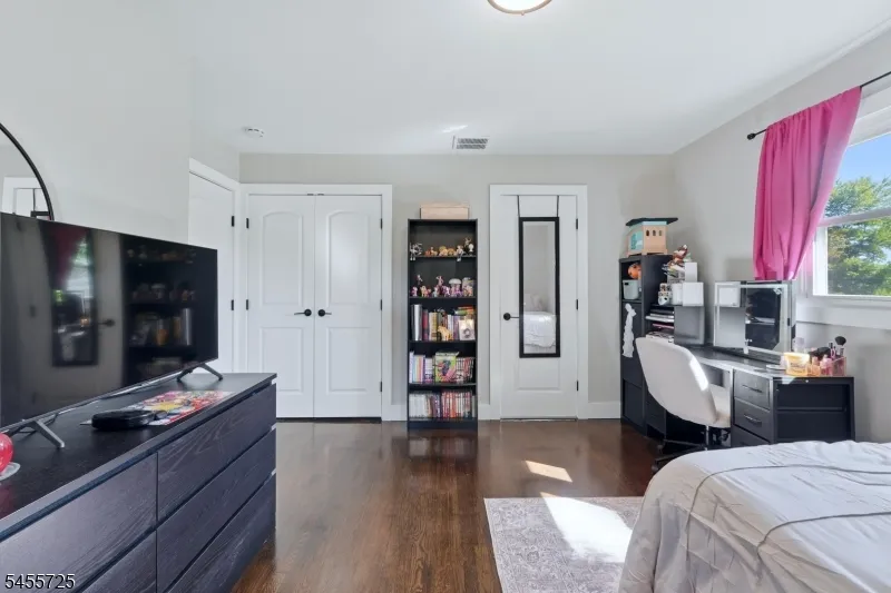 127 Hillside Dr North Haledon, NJ 07508