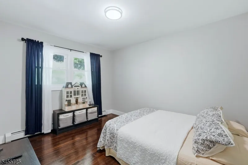 127 Hillside Dr North Haledon, NJ 07508