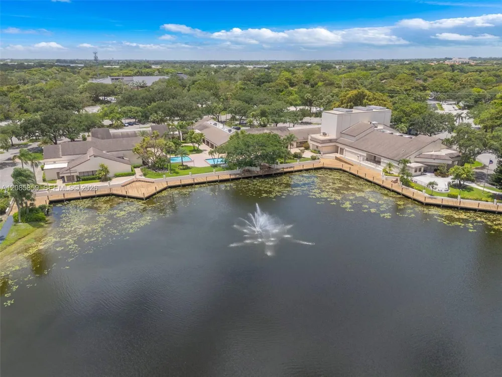 2767 Carambola Cir S #402 Coconut Creek, FL 33066