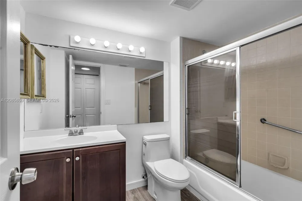 2767 Carambola Cir S #402 Coconut Creek, FL 33066