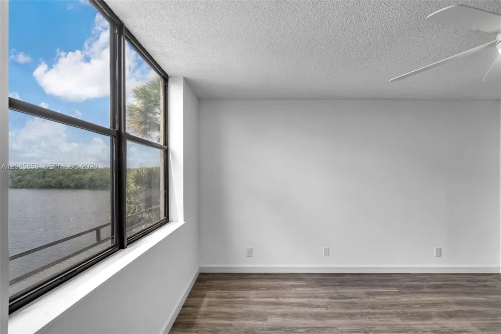 2767 Carambola Cir S #402 Coconut Creek, FL 33066