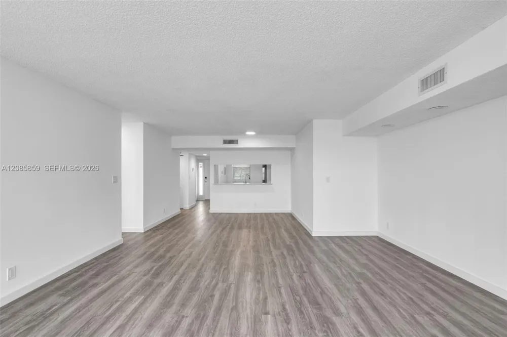 2767 Carambola Cir S #402 Coconut Creek, FL 33066