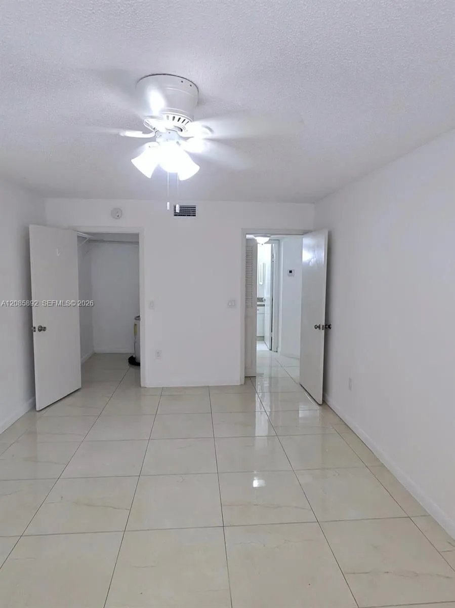8245 Lake Dr #404 Doral, FL 33166