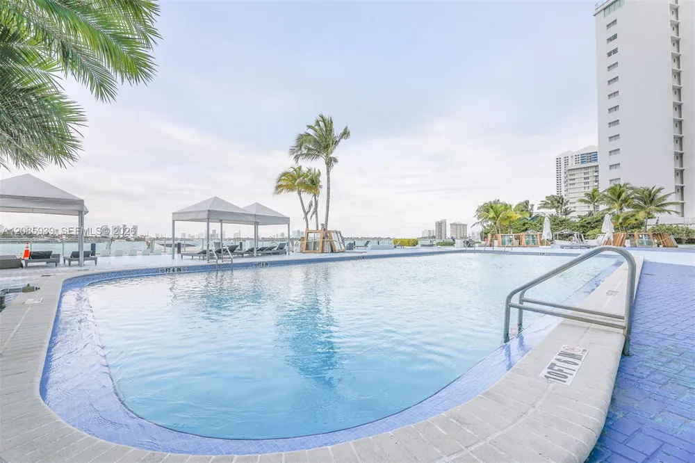 1200 West Ave #907 Miami Beach, FL 33139