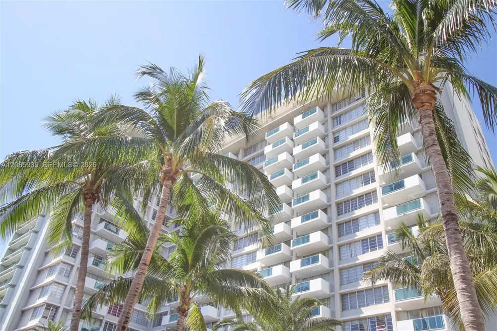 1200 West Ave #907 Miami Beach, FL 33139