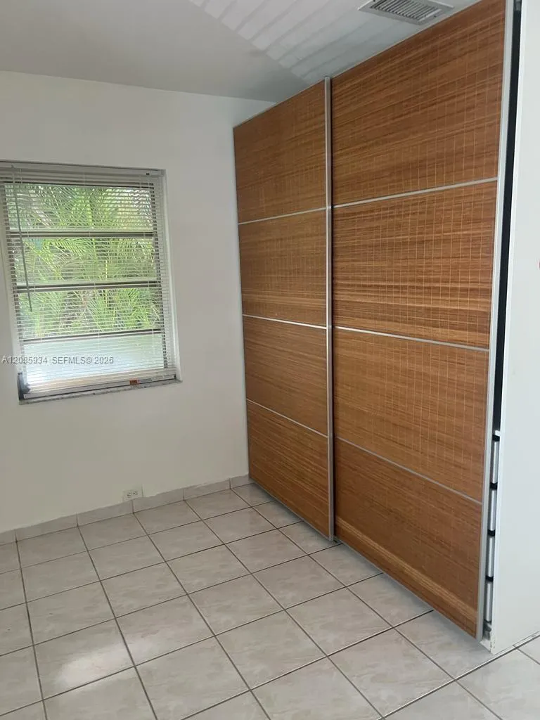 526 SW 64th Ave #5 Miami, FL 33144