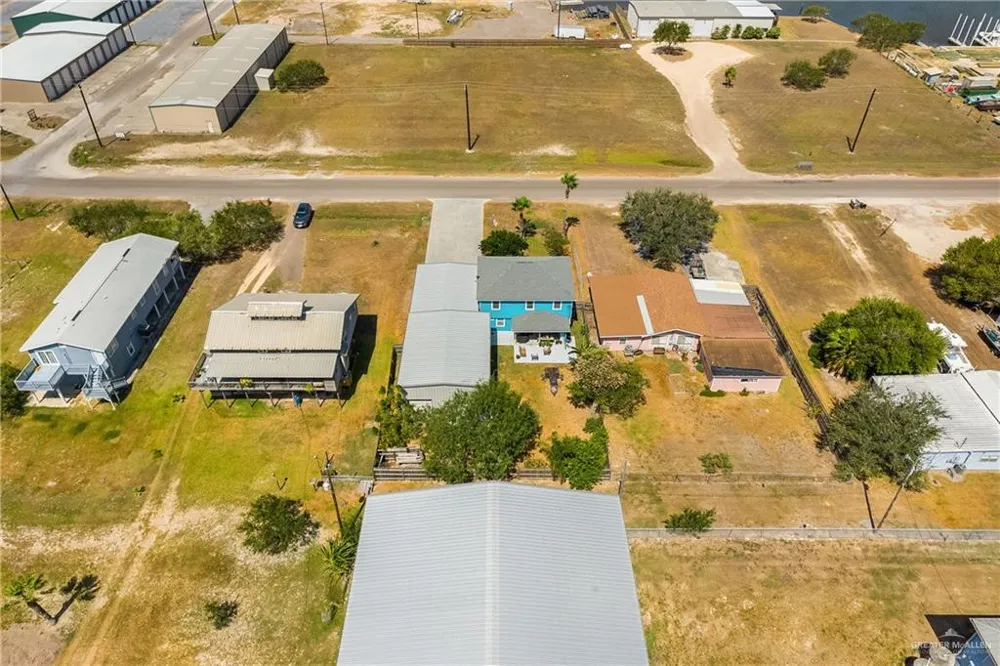 1034 E Port Drive Port Mansfield, TX 78598