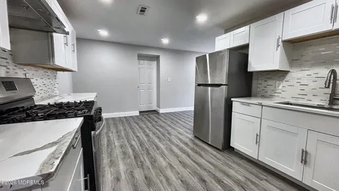 614 Pine Street ##1
