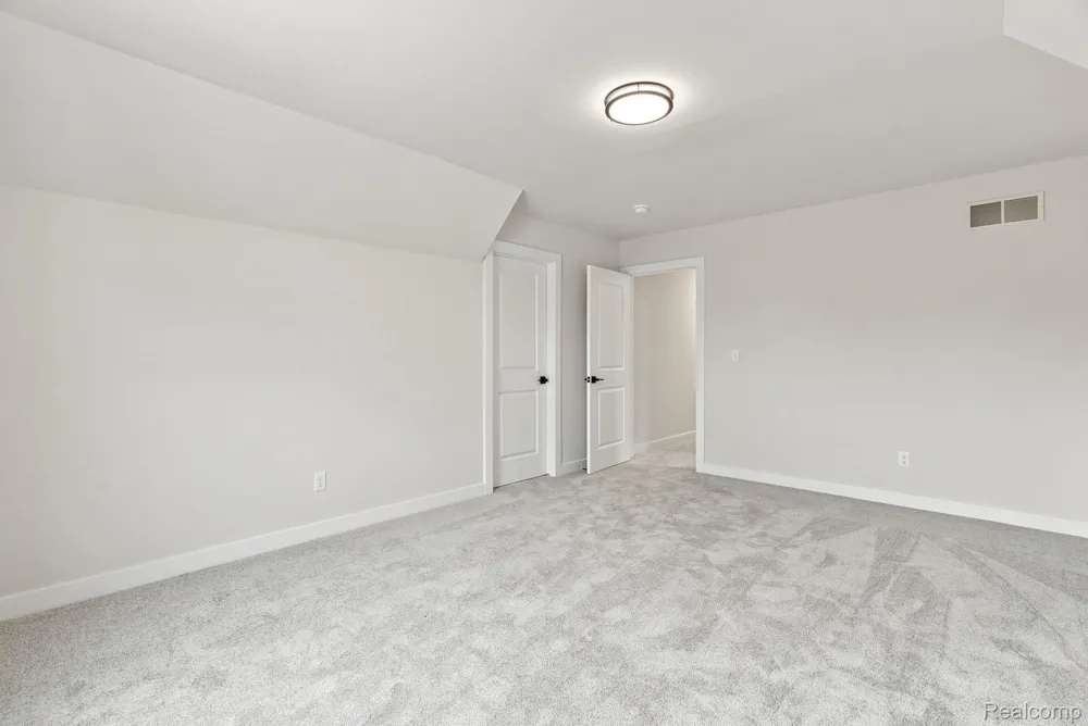 4075 Blossom Drive Sterling Heights City, MI 48314