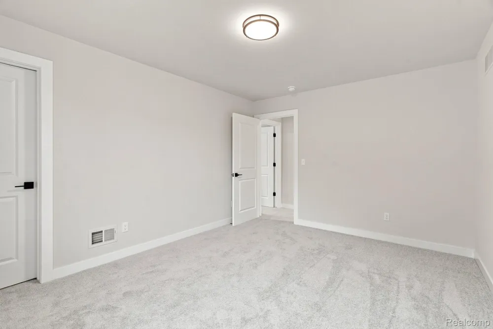 4075 Blossom Drive Sterling Heights City, MI 48314