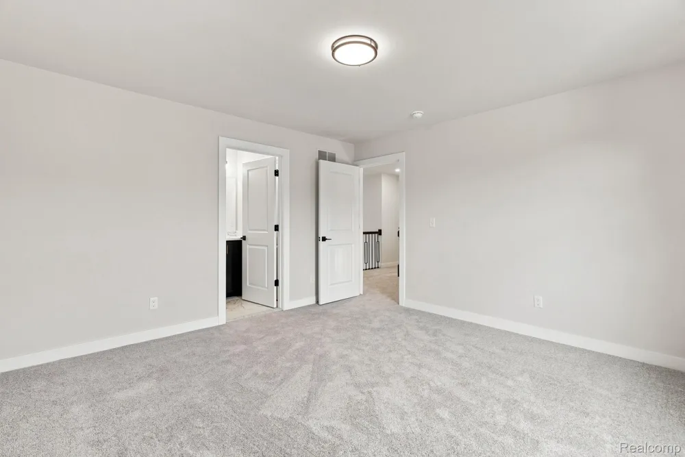 4075 Blossom Drive Sterling Heights City, MI 48314
