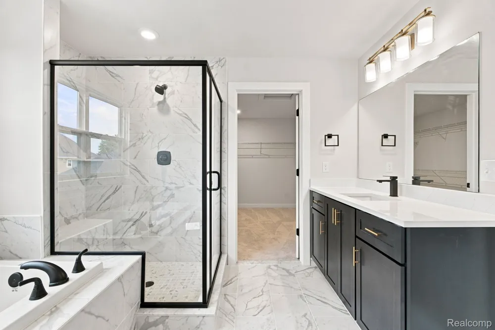 4075 Blossom Drive Sterling Heights City, MI 48314