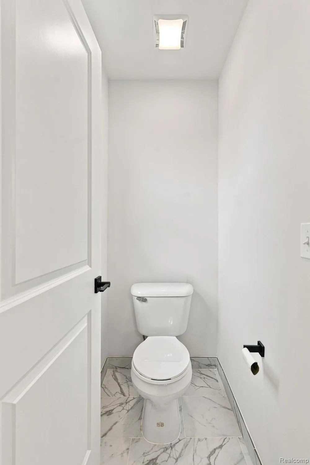 4075 Blossom Drive Sterling Heights City, MI 48314