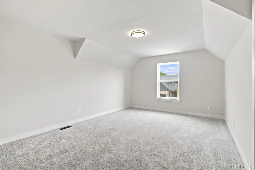 4075 Blossom Drive Sterling Heights City, MI 48314